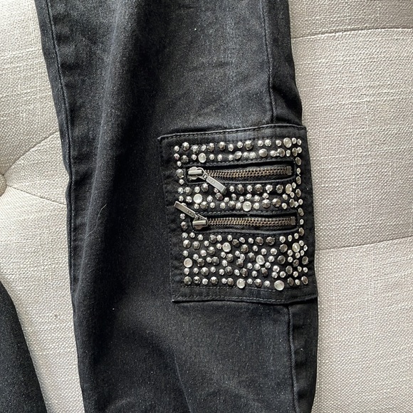DG2 by Diane Gilman black jeans with rhinestone details - Picture 4 of 11